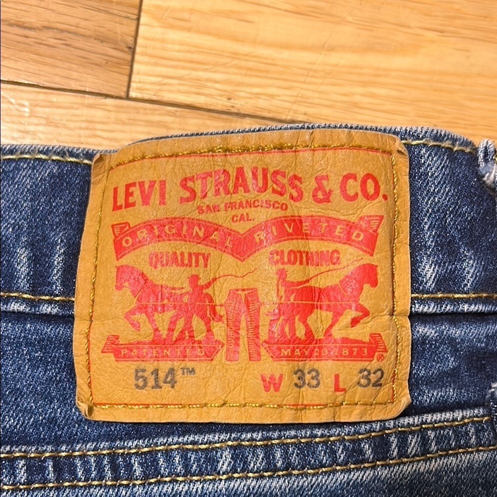 Levi's Blue Straight-Leg Jeans. 514 - Picture 2 of 3